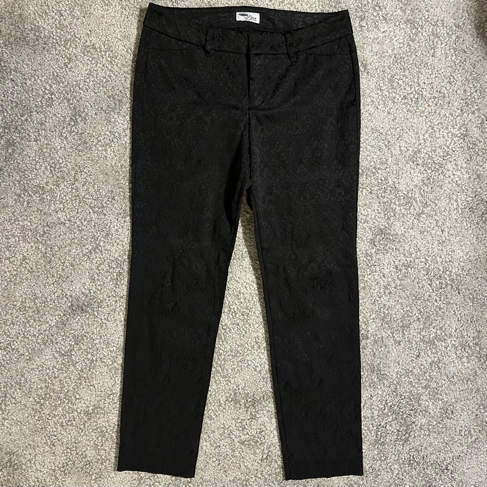 Old Navy vintage black jacquard print Diva pants